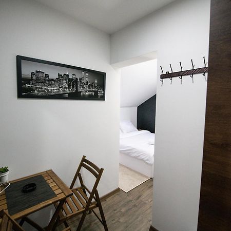 Lux Jefimija Apartman Valjevo Szoba fotó